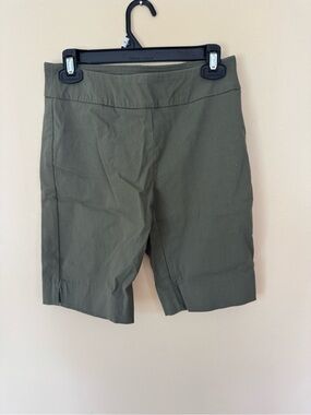 Women's Olive Green Pull-On Bermuda Shorts